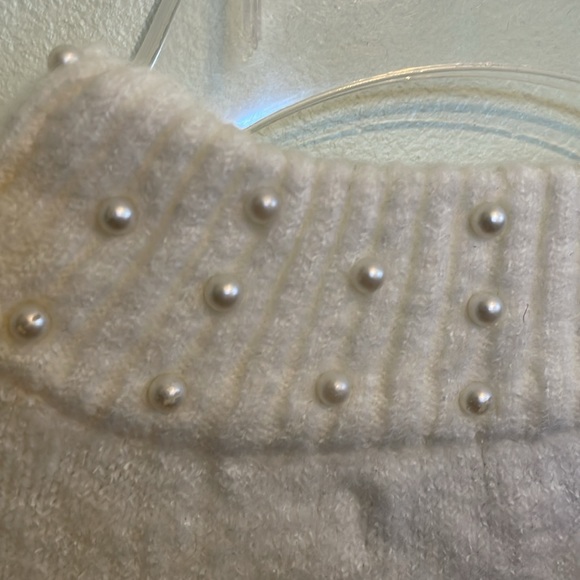 Sincerely Jules Off-White Sweater w/ Faux Pearls at Sleeve to Neck, size S - Picture 5 of 11